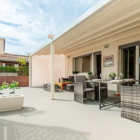 L'attico Di Katia アパート *